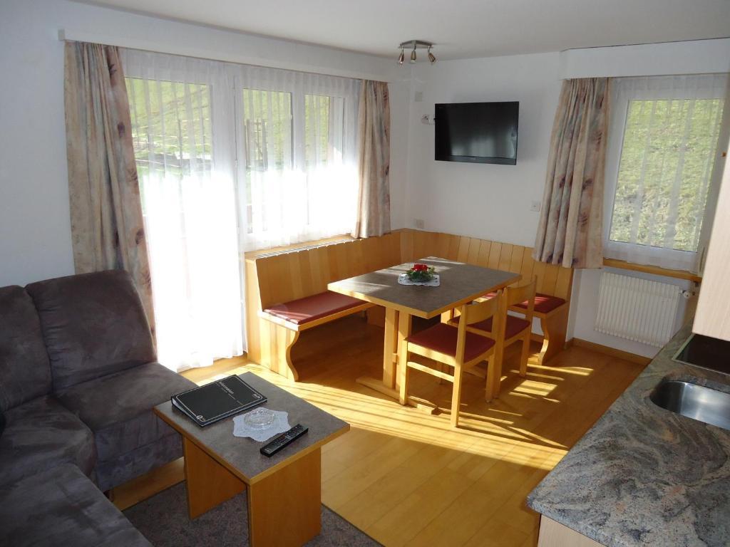 サース フェーHaus Orionアパートメント 部屋 写真
